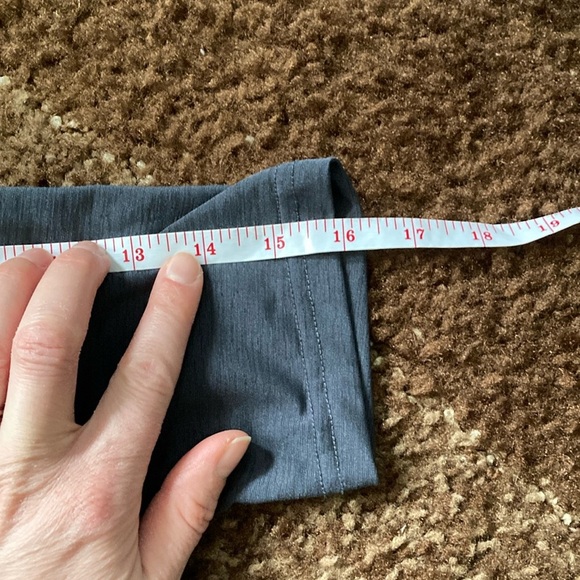 Red Coral Elegant Blue Tunic Top with Flowing Silhouette - Picture 13 of 14